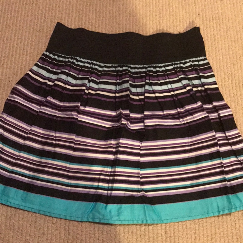 Size medium skirt with stretchy waistband